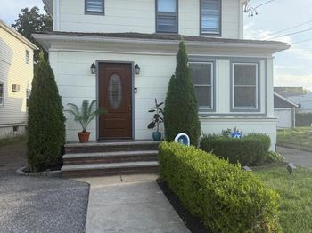 22 Devine Street