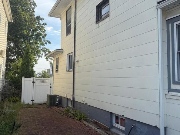 22 Devine Street, Lynbrook NY 11563