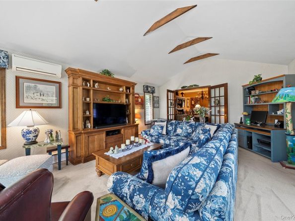14 Gerek Avenue, West Islip NY 11795