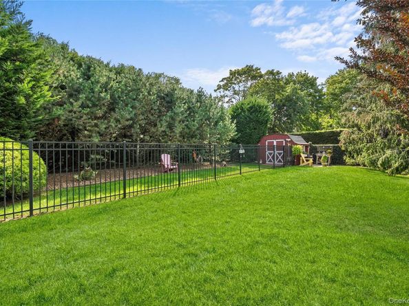 14 Gerek Avenue, West Islip NY 11795
