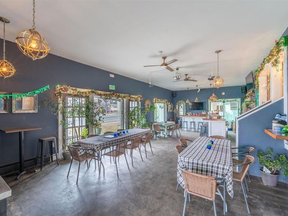 13100 Main Rd, Mattituck NY 11952
