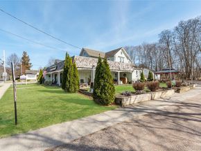 13100 Main Rd, Mattituck NY 11952