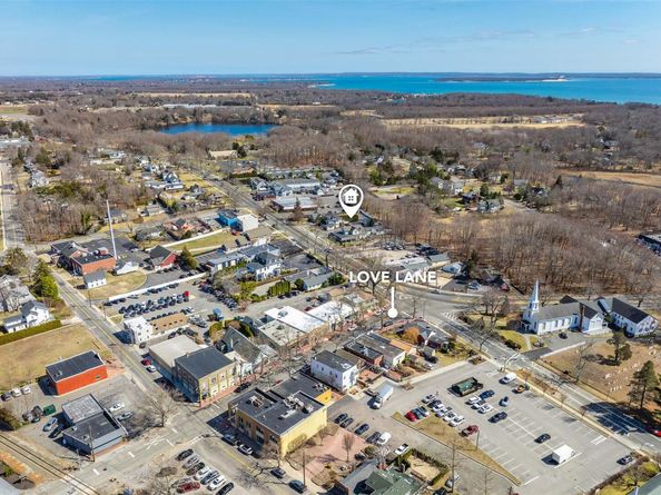 13100 Main Rd, Mattituck NY 11952