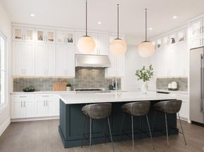 17 Sequoia Circle, Manhasset NY 11030