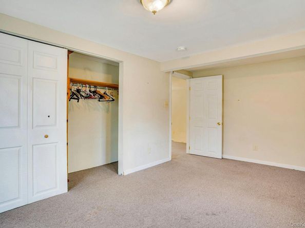 669 East Drive, Lindenhurst NY 11757
