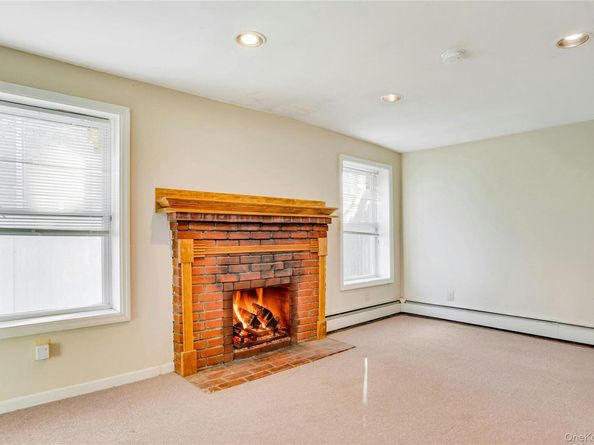 669 East Drive, Lindenhurst NY 11757