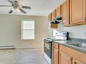 669 East Drive, Lindenhurst NY 11757