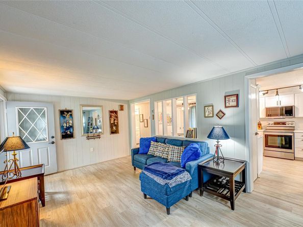 21 Limetree Drive, Manorville NY 11949