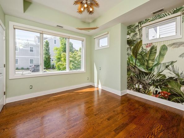 13 Island Point 13, Bronx NY 10464