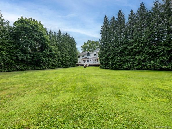 43 Oxford Boulevard, Great Neck NY 11023