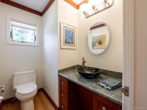 43 Oxford Boulevard, Great Neck NY 11023