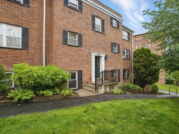 135 - 6 Highland Avenue S