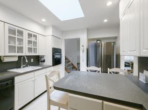 372 Hamilton Place, West Islip NY 11795