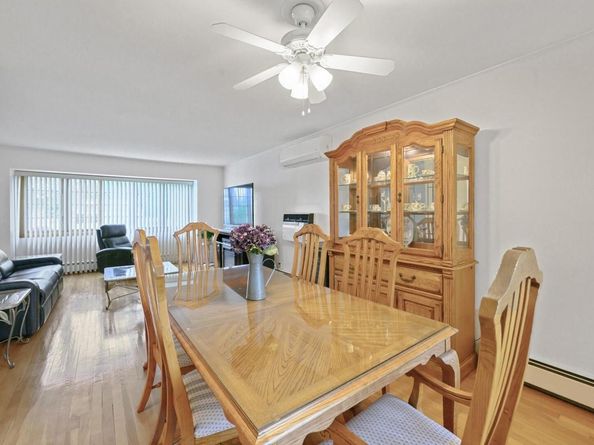 372 Hamilton Place, West Islip NY 11795