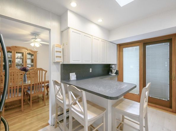 372 Hamilton Place, West Islip NY 11795