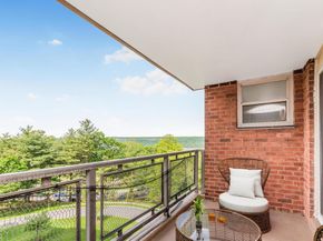 5900 Arlington Avenue 6S, Bronx NY 10471