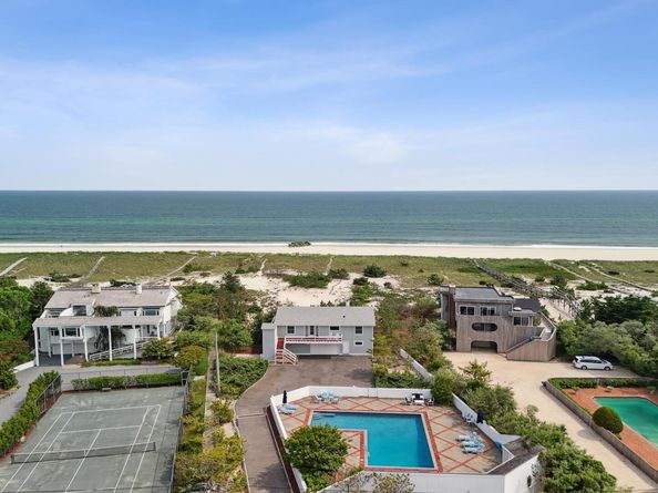 355 Dune Rd, Westhampton Beach NY 11978