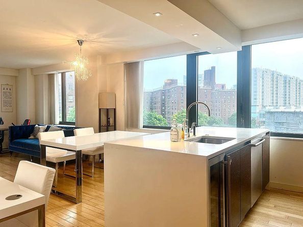 39-16 Prince Street 5C, Flushing NY 11365