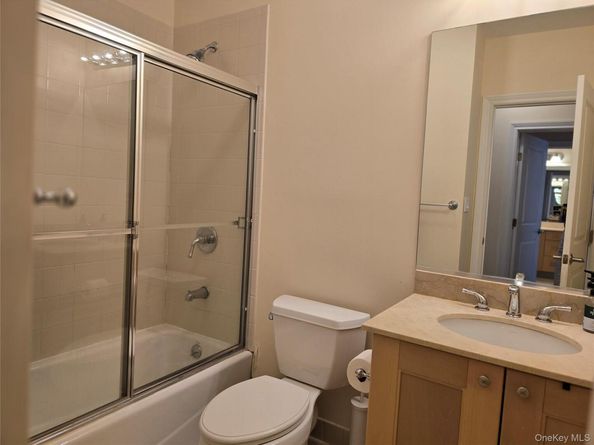 337 Park Crescent, College Point NY 11356