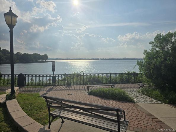 337 Park Crescent, College Point NY 11356