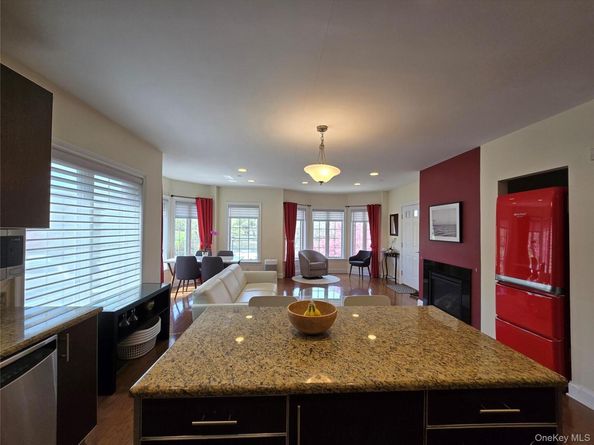 337 Park Crescent, College Point NY 11356