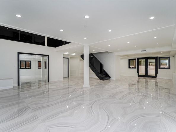86 Whitman Drive, Brooklyn NY 11234