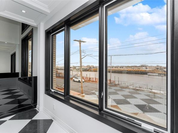 86 Whitman Drive, Brooklyn NY 11234