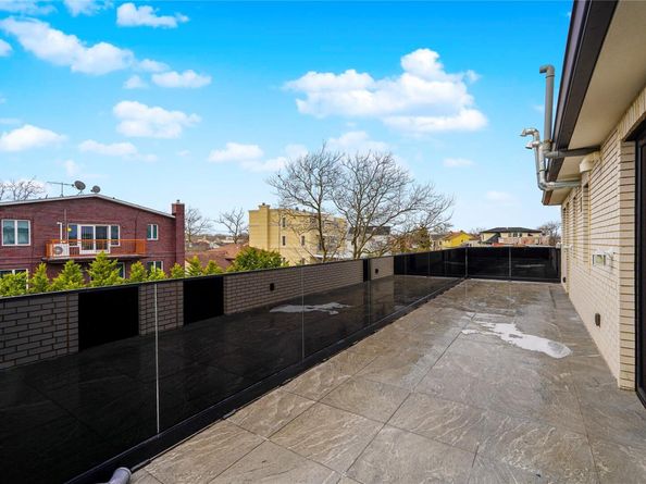 86 Whitman Drive, Brooklyn NY 11234