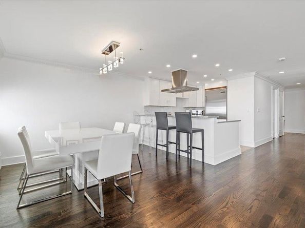 26 W Broadway 505, Long Beach NY 11561