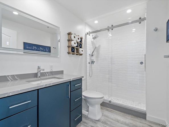 26 W Broadway 505, Long Beach NY 11561