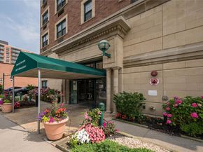 26 W Broadway 505, Long Beach NY 11561