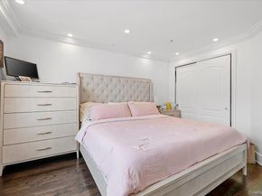 26 W Broadway 505, Long Beach NY 11561