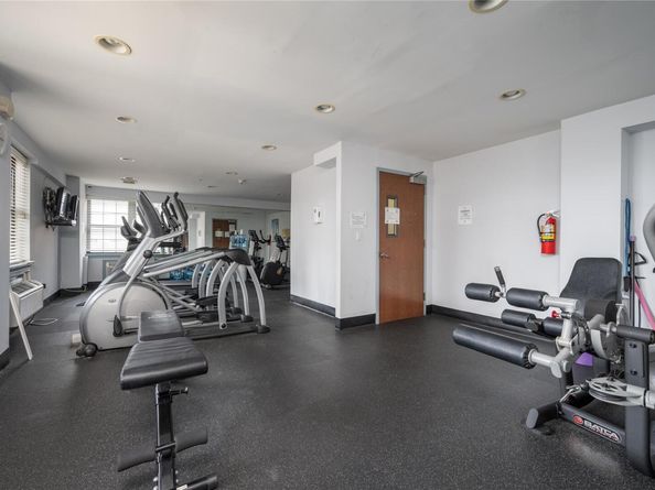 26 W Broadway 505, Long Beach NY 11561