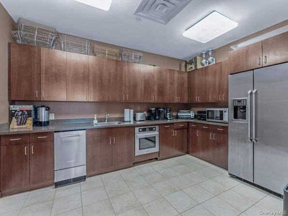 403 E Boardwalk 806, Long Beach NY 11561
