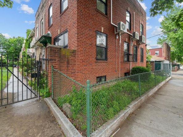 23 Palm Court, Brooklyn NY 11225
