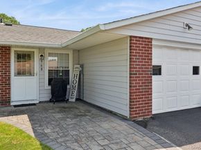 96 Enfield Court B, Ridge NY 11961