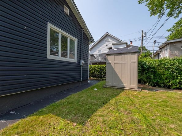 6 Beech Place 6, Bronx NY 10465
