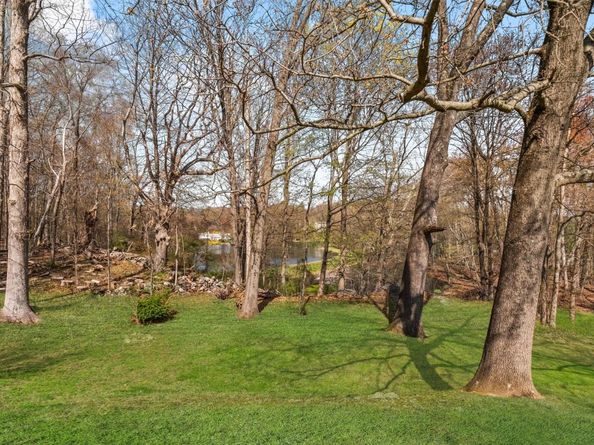 133 Heritage Hills B, Somers NY 10589