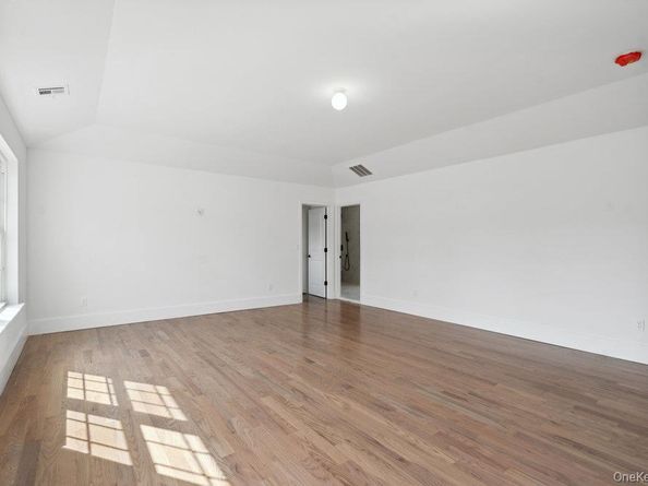 117 Currans, Middle Island NY 11953