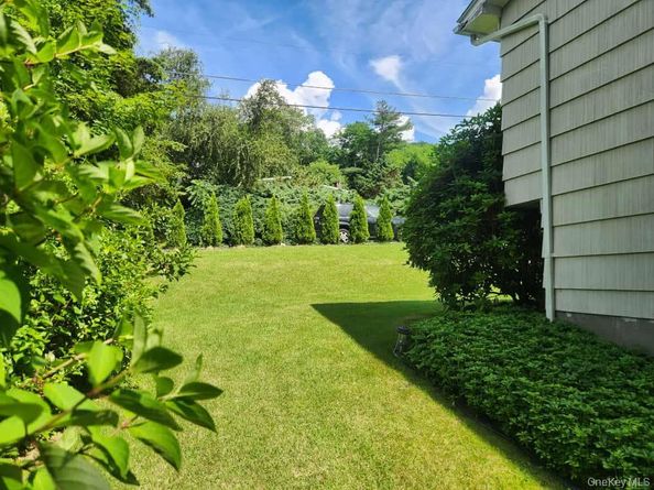 9 Westview Avenue, North Salem NY 10560