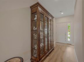 2300 Fox Hill Drive 1101, Baiting Hollow NY 11933