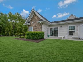 2300 Fox Hill Drive 1101, Baiting Hollow NY 11933