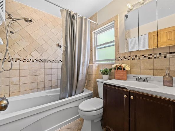 47-18 163 Street, Flushing NY 11358