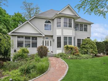 91 Soundview Drive