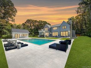 8 Ashwood Court, Southampton NY 11968