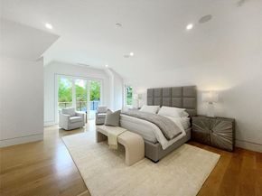 8 Ashwood Court, Southampton NY 11968