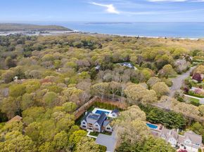 8 Ashwood Court, Southampton NY 11968