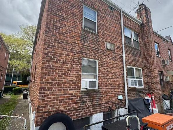 67-07 Fresh Meadow Lane, Fresh Meadows NY 11365
