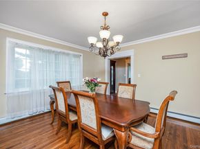 104 Grohmans Lane, Plainview NY 11803