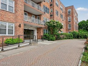 4 Putnam Hill 4H, Greenwich CT 06830